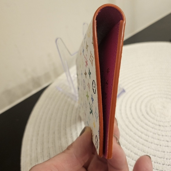 Louis Vuitton x Takashi Murakami Multicolor Passport Cover 🎨✨ - Picture 6 of 9